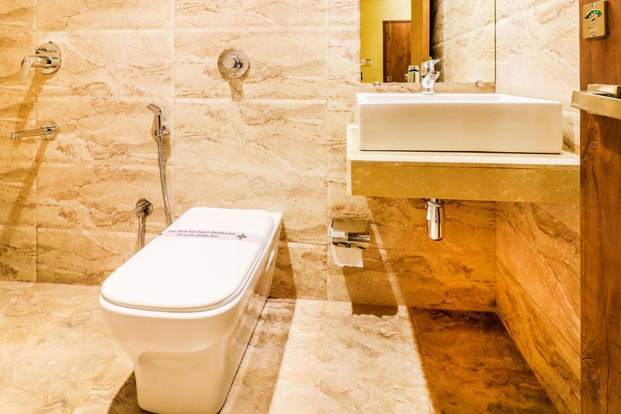 Hygenic Hotel Lotus Grand Andheri Mumbai Exterior photo